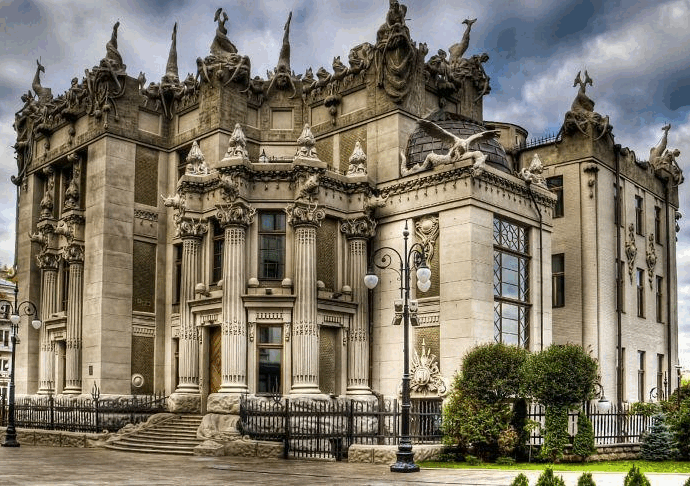 Будинок з химерами: екскурсія легендарним Києвом