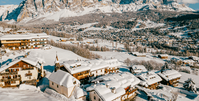 Доломіти: гірськолижні курорти Італії та маршрути для хайкінгу