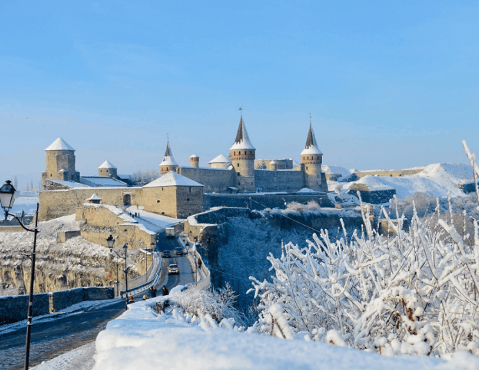 Кам’янець-Подільський: фортеця, легенди і зимовий шарм старого міста
