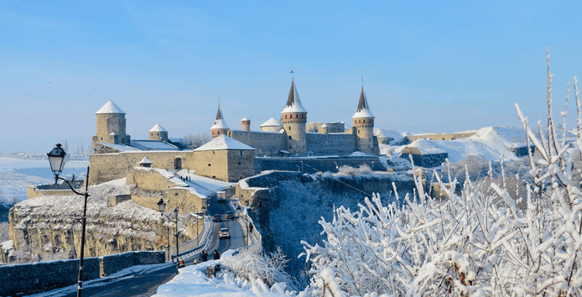 Кам’янець-Подільський: фортеця, легенди і зимовий шарм старого міста