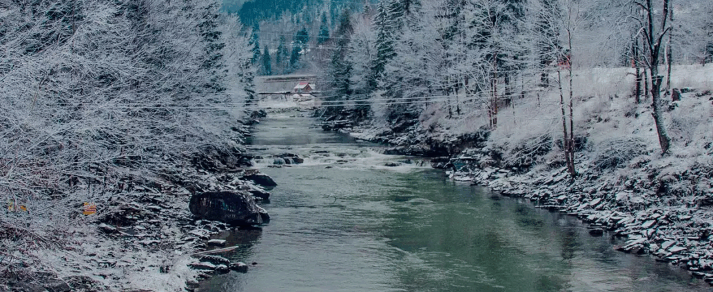 Водоспад Пробій у Яремчі: енергія Карпат навіть узимку
