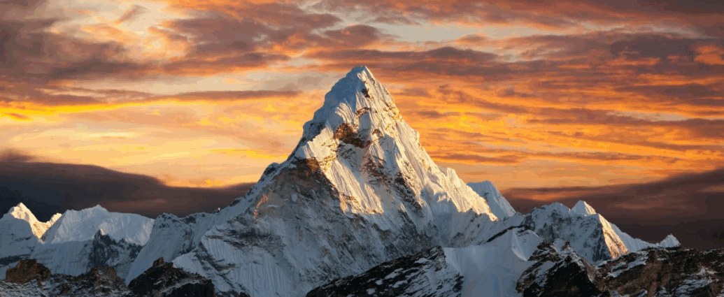 Еверест: як готуються до сходження на найвищу вершину світу